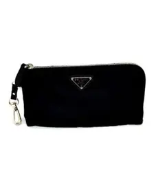 PRADA（プラダ）の Re-Nylonミニポーチ①