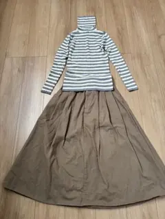 スピックアンドスパン タートルニット ウール グレー×ホワイト　ボーダー柄