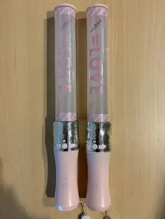 =LOVE ペンライト 2本セット LOVE イコラブ 8th TOUR 公式ペンライト2026 2本 - メルカリ