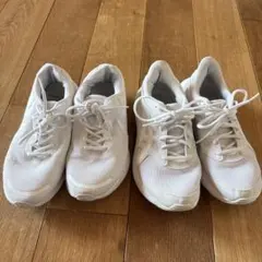 通学靴　24cm スニーカー　NIKE asics