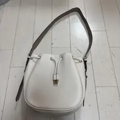 ホワイト バケットバッグ ショルダーバッグ