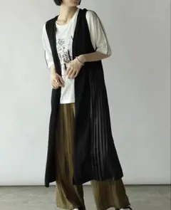 新品 ヤマダヤ☆RADIATEラメツイルプリーツロングジレ ブラック