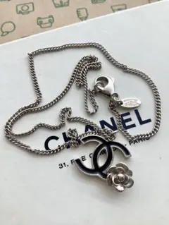 Chanel シャネル ココ ネックレス カメリア エナメル シルバー - メルカリ