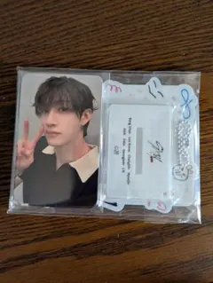 スキズ straykids FC 更新特典 アクリルトレカスタンド トレカ8枚付