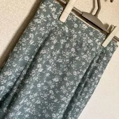 〔美品〕one way♡パステルグリーン系の花柄スカートのサムネイル