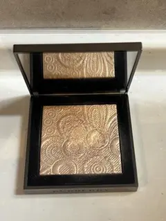 BURBERRY バーバリー フレッシュグロウハイライター 04 ローズゴールド