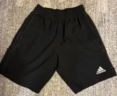 adidas ハーフパンツ　黒　Sサイズ（約160センチ）