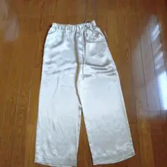 プルミエアロンディスモン パンツ