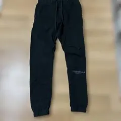 ESSENTIALS スウェットパンツ