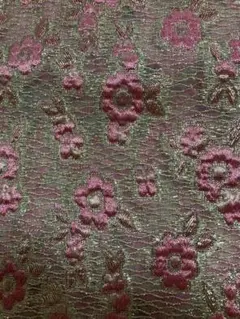 花柄、シルクオーガンジー￼ 92センチ巾￼ × 50センチ