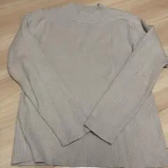 ハイネックニット