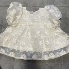 プティ　アイボリー 花柄刺繍 パフスリーブ トップス