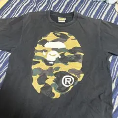 A BATHING APE カモフラ柄ロゴ Tシャツ ブラック Mのサムネイル