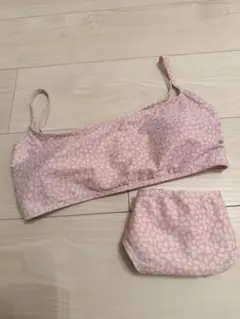 2025購入　大人素敵な上品ピンクデザイン　ビキニ