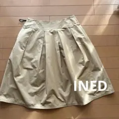INED ベージュ フレアスカート ひざ丈のサムネイル