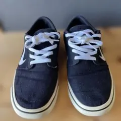 Nike ブラック キャンバス スニーカー＊25㎝