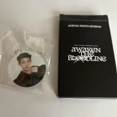 &TEAM JOアクリルフォトキーリング