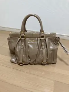 【極美品・付属品完備】miu miu ヴィテロラックス 2wayショルダーバッグ