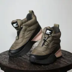 【未使用同等】SOREL ウォータープルーフ パデット スノーブーツ