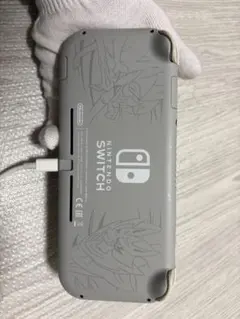 Nintendo Switch Lite ポケモンモデル