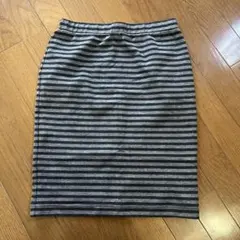 無印良品 ボーダー タイトスカート Mサイズのサムネイル