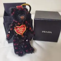 【希少美品】PRADAプラダ クマ キーホルダーストラップ 黒/赤 希少美品】PRADAプラダ クマ キーホルダーストラップ 黒/赤
