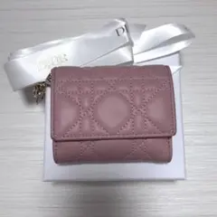 Dior ロータスウォレット カナージュ 三つ折り財布のサムネイル