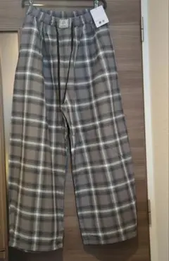 ニコアンド てぃらチェックゆるパンツ チャコール　Ｌ（未使用品です）