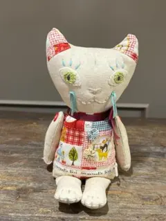 ミナペルホネン　猫　ぬいぐるみ パッチワーク　ハンドメイド ミナペルホネン 猫 ぬいぐるみ パッチワーク ハンドメイド - メルカリ