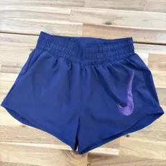 Nike ネイビー ショートパンツ　インナー付　ナイキロゴ入 スポーツウェア
