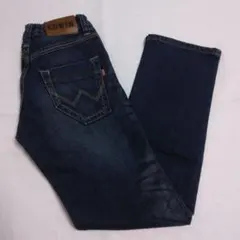 Item thumbnail for item ad8b2e5a-9fc7-4df9-879a-f08561f730e0