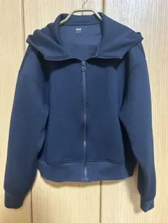 ユニクロ　ドライスウェットフルジップパーカー