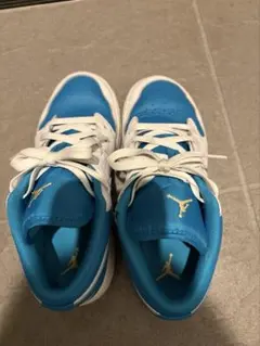 NIKE JORDAN スニーカー ホワイト ブルーのサムネイル