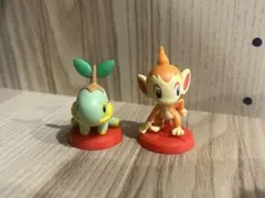 ポケットモンスターチョコエッグ旅立ちの3匹　ヒコザル、ナエトル