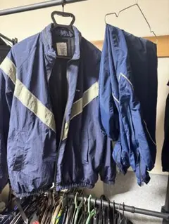 実物 米空軍 トレーニングウェアセット SMALL REGULAR 日本M相当 実物 米空軍 トレーニングウェアセット SMALL REGULAR 日本M相当