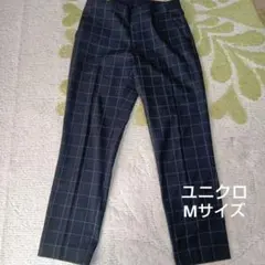 ユニクロ　ストレッチ　クロップド パンツ221-159044（53-21）黒　М