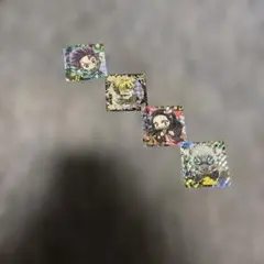 鬼滅の刃 トレーディングカードセット 4枚レアシール