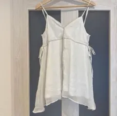 レディース　夏服　キャミソール　トップス　白　ホワイト　チュール