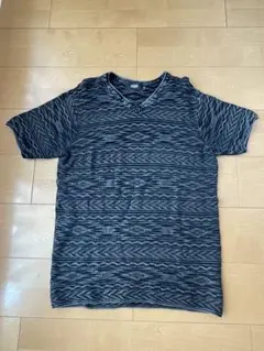 AZUL BY MOUSSY Vネック Tシャツ Mサイズのサムネイル