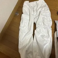 カーゴパンツ 複数ポケット