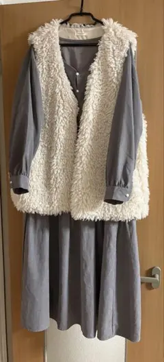 ティアードワンピース➕プードルベスト