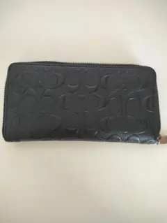 COACH シグネチャー エンボス 長財布 ブラック - メルカリ