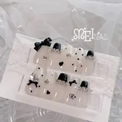 現品⋈ネイルチップ ベージュ ドット黒イニシャル 推し スナ系 量産型 ちゅるん