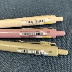 uniball one F 黄昏　夢占　白砂　3本のサムネイル