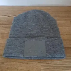 adidas アディダス ロゴ入り ニット帽 ビーニー グレー フリーサイズ