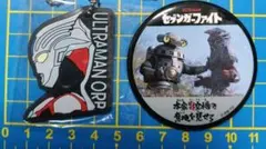 ウルトラマン　グッズ　ラバーキーホルダー　缶バッジ