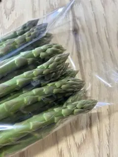 富良野産　路地アスパラ1kg 2L〜L ハネ品混合のサムネイル