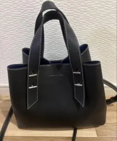 CHARLES&KEITH シャナイア ダブルハンドルスラウチーバッグ