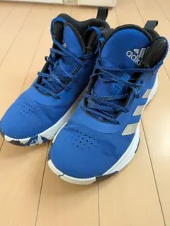 adidas バスケットボールシューズ ブルーのサムネイル