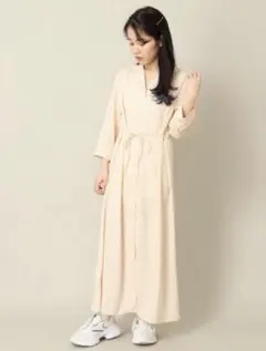 ワンピース アイボリー 小花柄